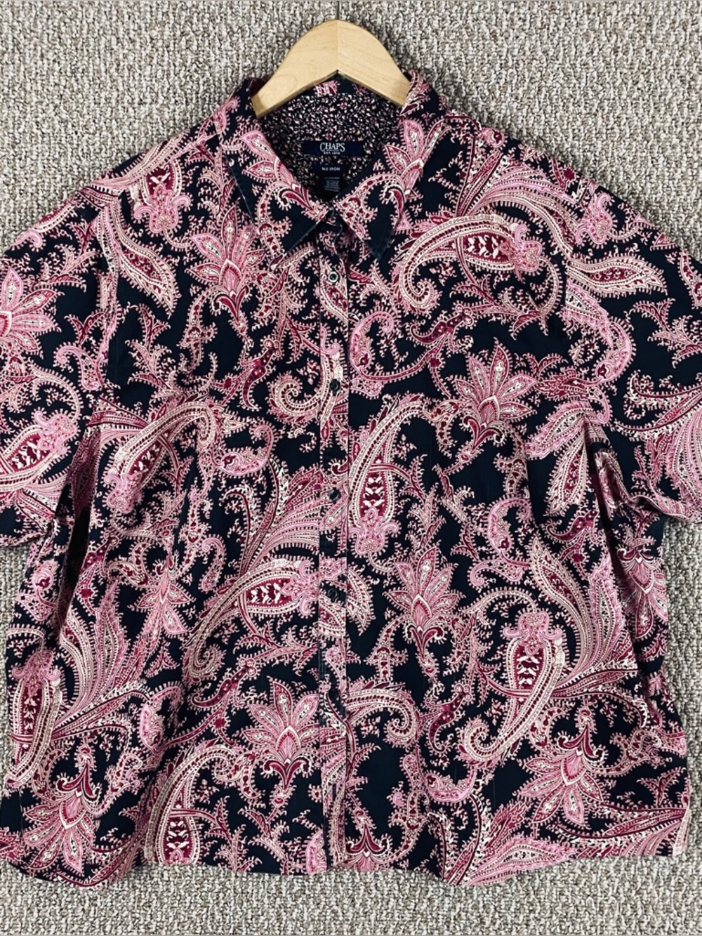 Chaps No Iron Shirt Women's 2X Shorte Pink Paisley Short Sleeves Button-Up T611